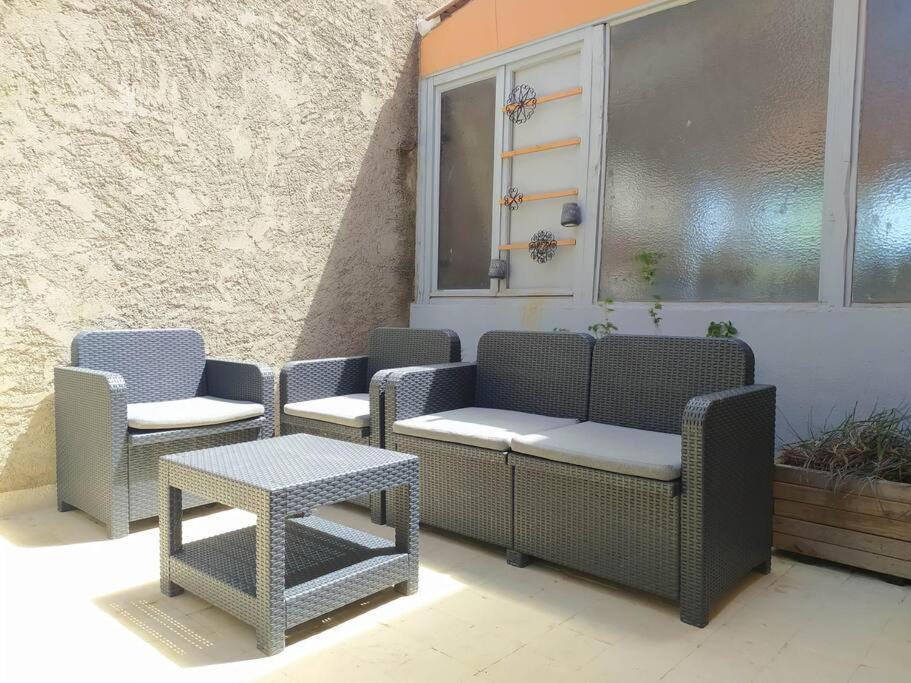 Spacieux Avec Grand Patio, 1er Etage Appartement Sigean